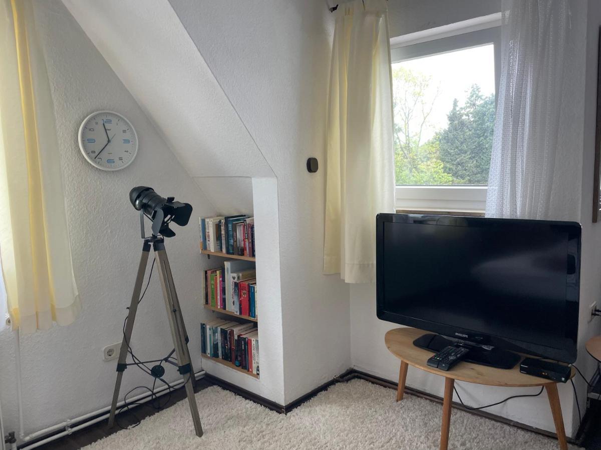 Studio - Hh Airport Hamburg Bagian luar foto