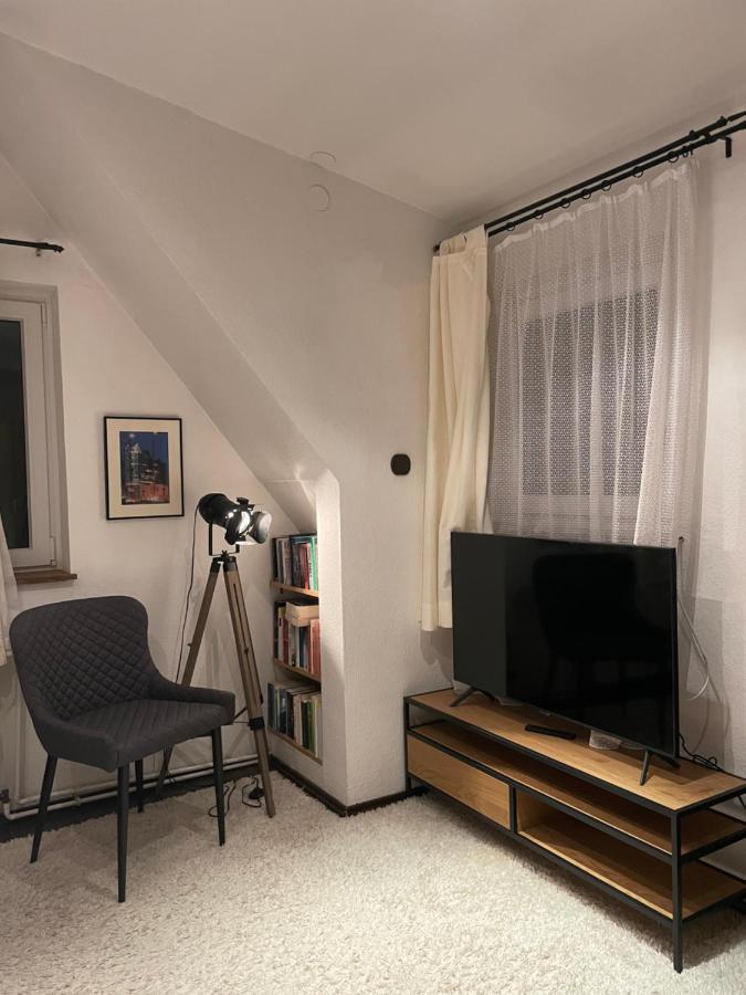 Studio - Hh Airport Hamburg Bagian luar foto